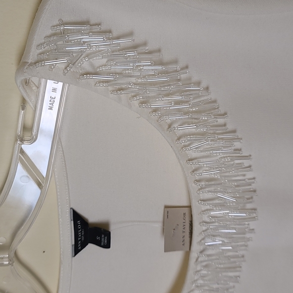 Ann Taylor Winter White Beaded Round Neck 3/4 Sleeves Blouse Size S - Picture 2 of 6